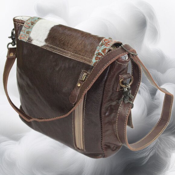 Myra Bags Teal Flowers Aztec Cowgirl Conceal Carry Leather Cross Body Bag - Picture 4 of 9